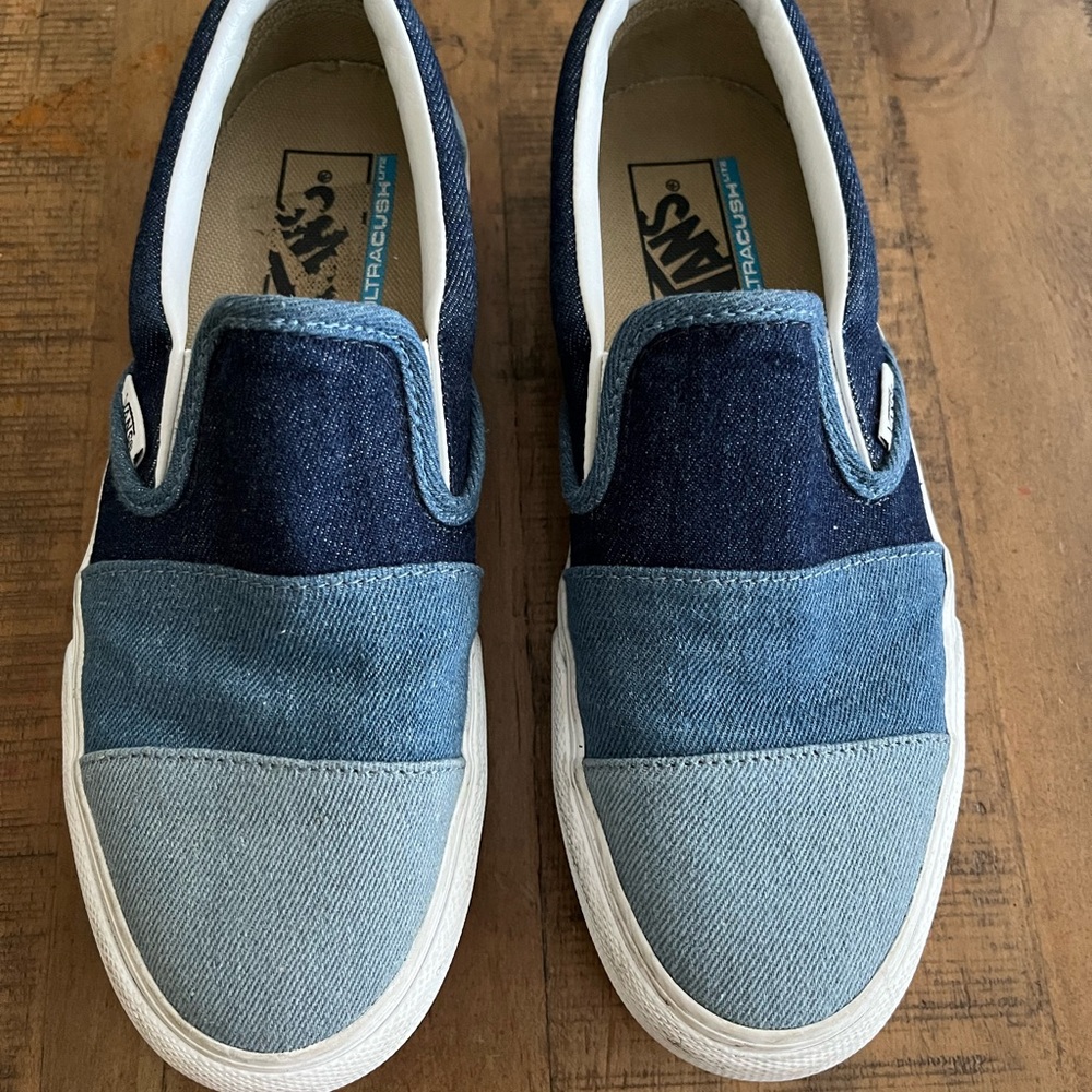Vans US Women Size 7